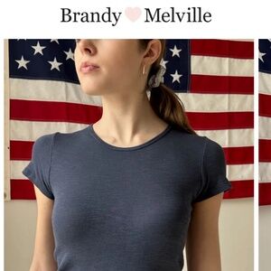 Brandy Melville, St. George tee in Navy blue